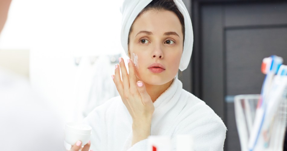 best moisturiser for acne prone skin
